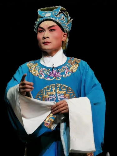 郝士超